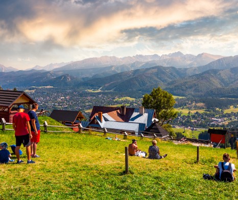 From Krakow: Zakopane Day Trip with Thermal Pools &amp; Gubałówka Funicular Ride